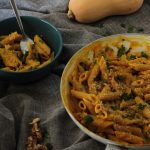 kolokitha-pesto-pasta-halloween-geonutrition